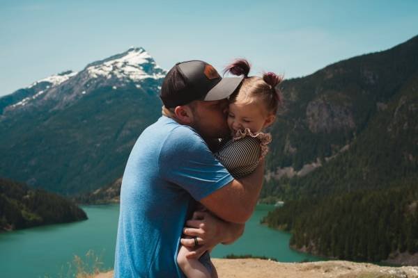 La relación que tiene tu hija con su papá determinará su vida amorosa