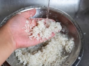 enjuagar arroz no es necesario
