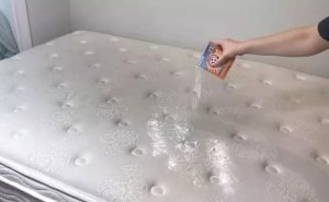 Cómo Limpiar tu Colchón con Bicarbonato de Sodio para una Experiencia de Sueño Renovadora
