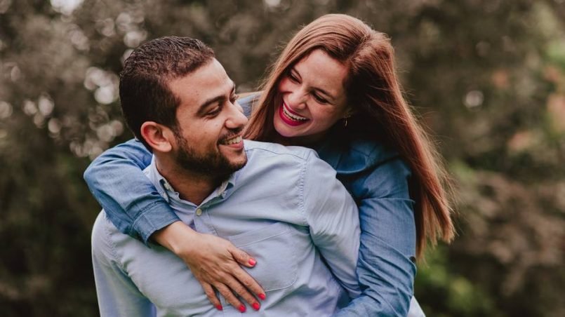 relaciones-de-pareja-mujer-y-hombre-ignis-natura