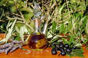 Olive oil 1596417 640
