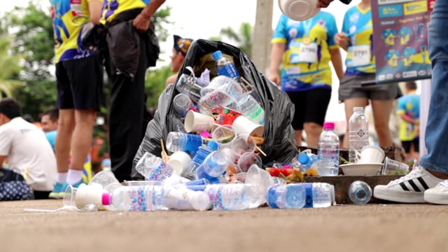 Sin Contaminación por Plásticos: La Lucha Global por un Futuro más Limpio