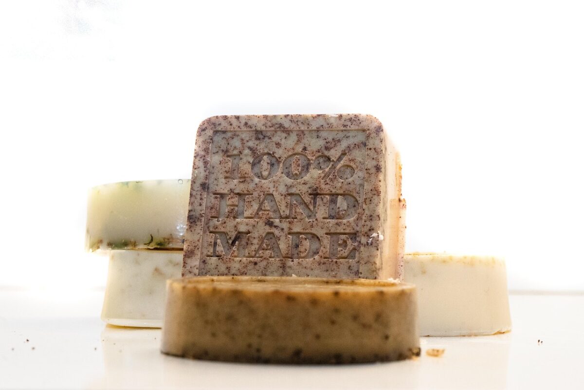 Cómo hacer jabón de avena, miel y coco para una piel hermosa y radiante