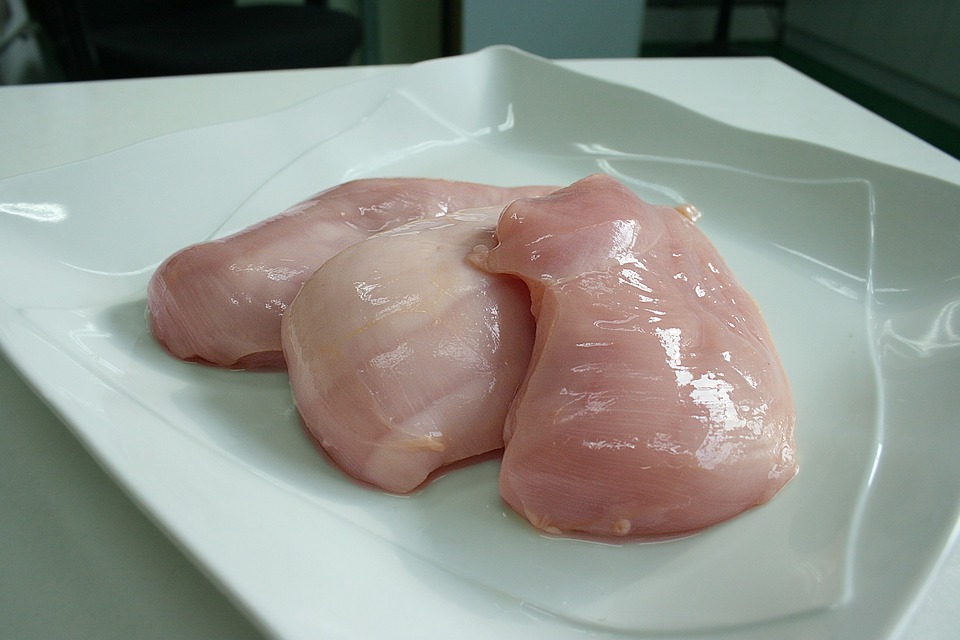 Cómo sacar los químicos del pollo del supermercado: el método que realmente funciona